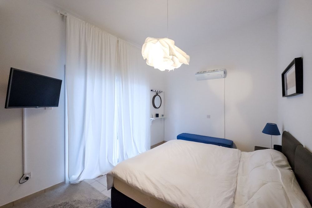 undefined Townhouse In Ideal Location 5