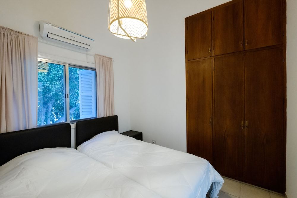 undefined Townhouse In Ideal Location 3