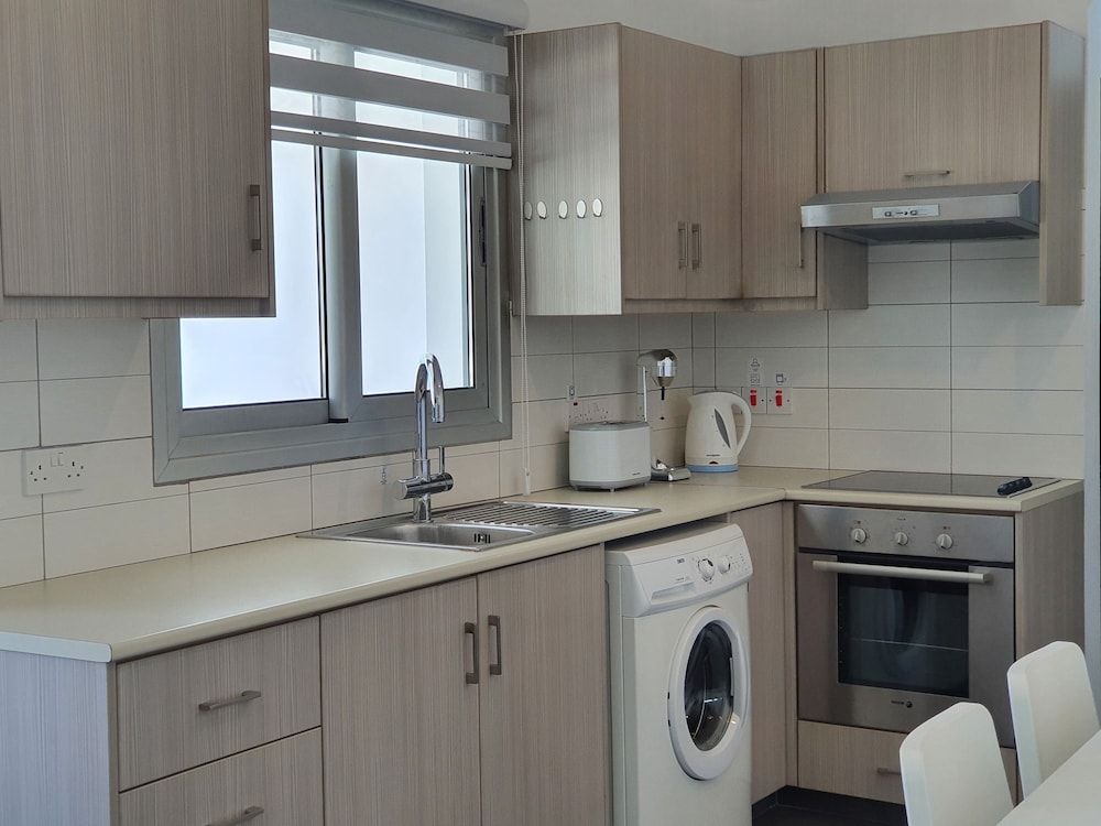 undefined Phaedrus Living City Flat Demetra 102 4