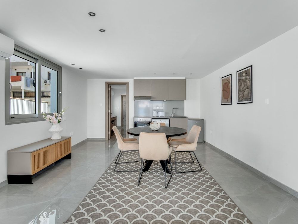 undefined Sanders Crystal - Charming  1-bdr Apt w Balcony 10