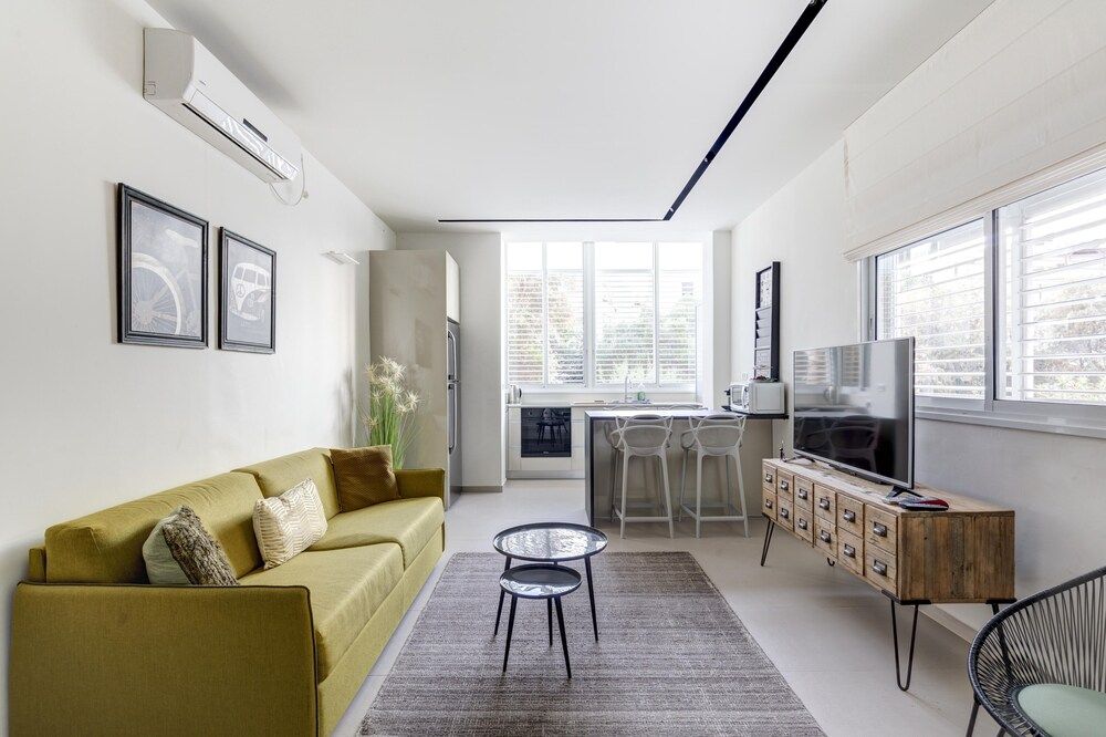 Central17 by TLV2RENT Basic Apartment 16