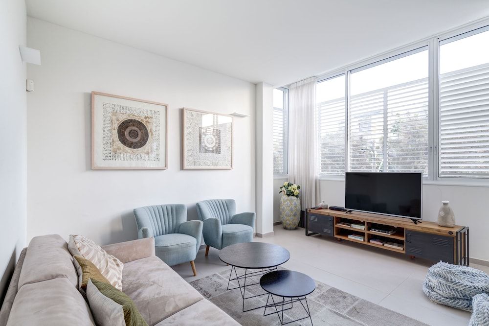 undefined Central17 by TLV2RENT 2