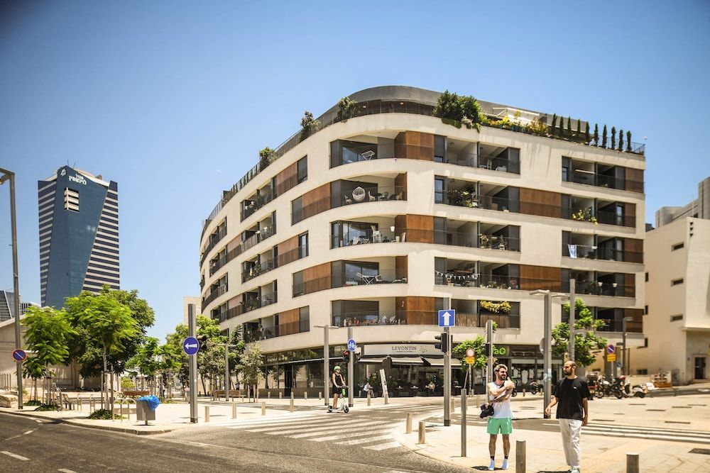 undefined Luxury Levontin apt near Rothschild 5