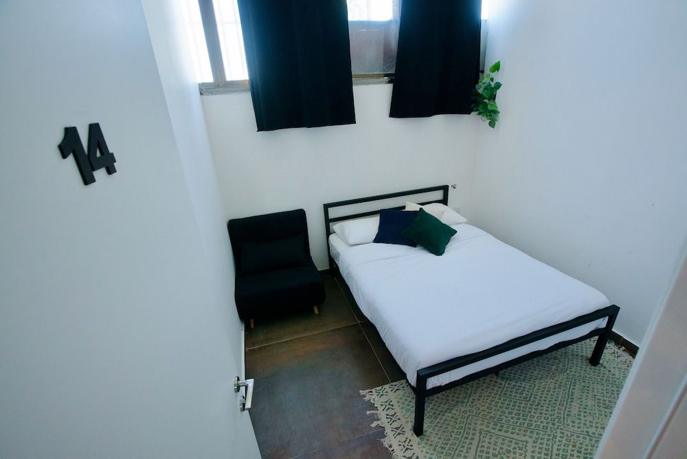 Jungle Jaffa Hostel Age 18 to 45 Standard Double Room 5