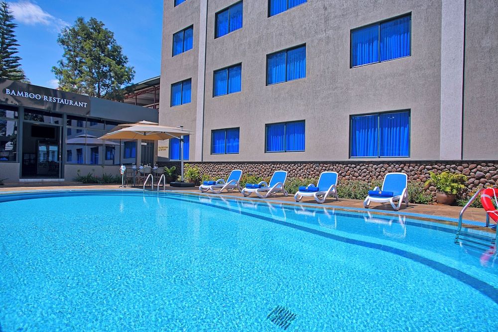undefined Saggys Suites Hotel & Spa 3
