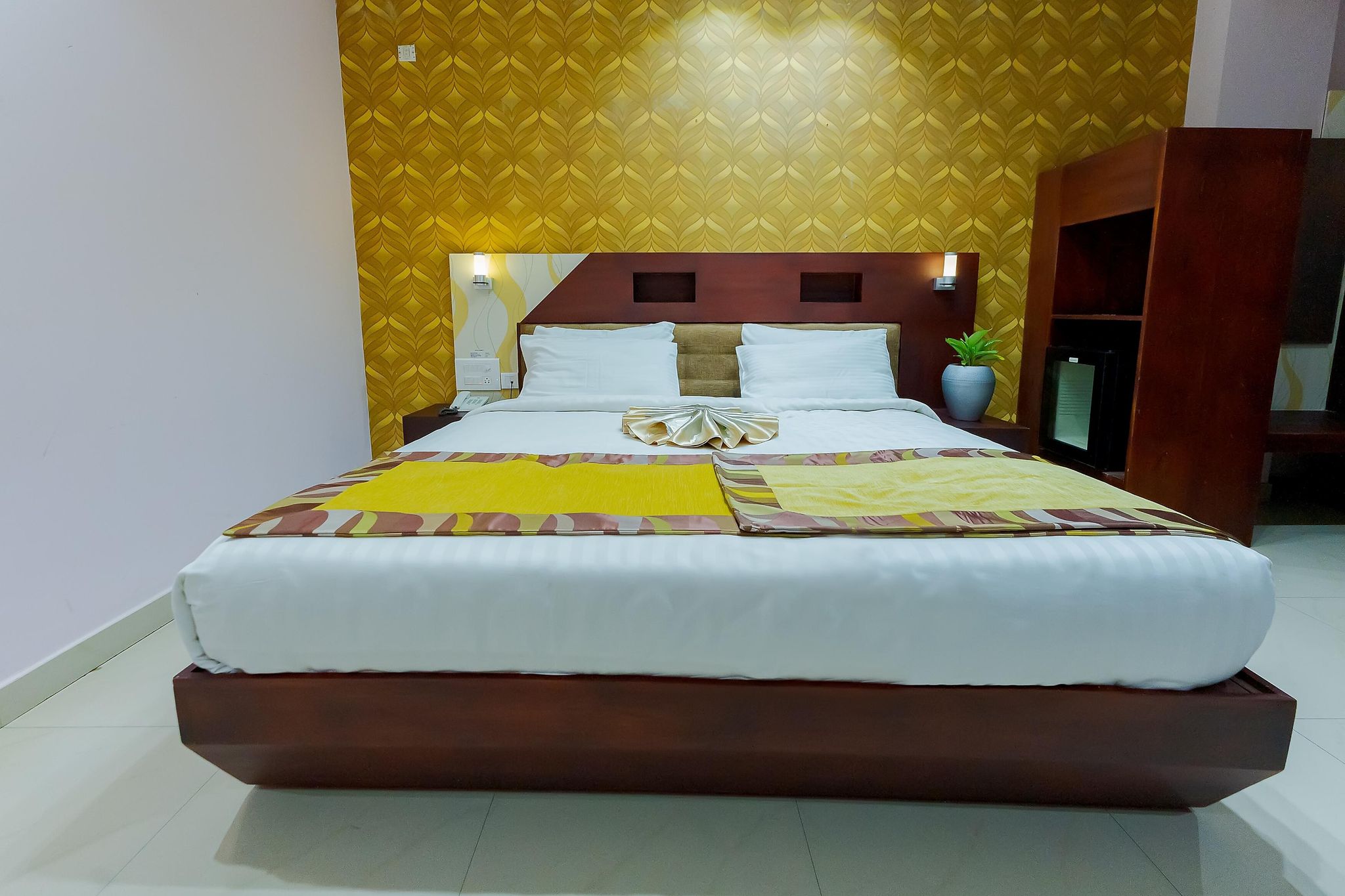 Daan Orchid Residency Super Deluxe Room