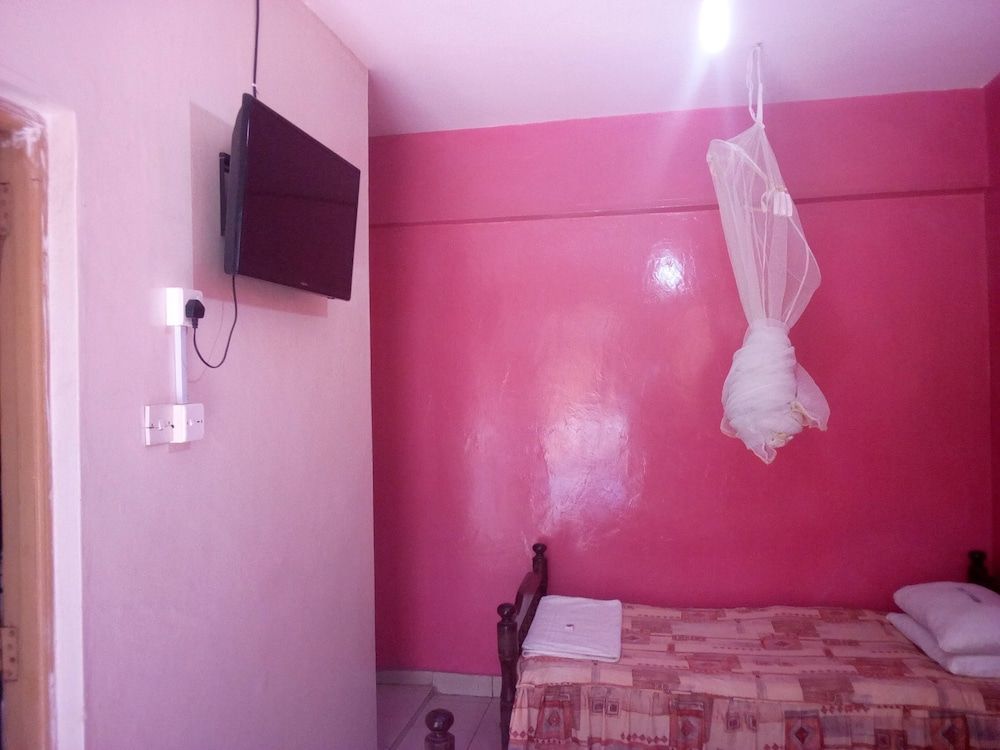 Mocharo Hotel Deluxe Room 5