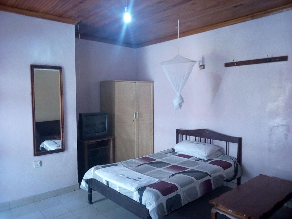 Mocharo Hotel Deluxe Room 4