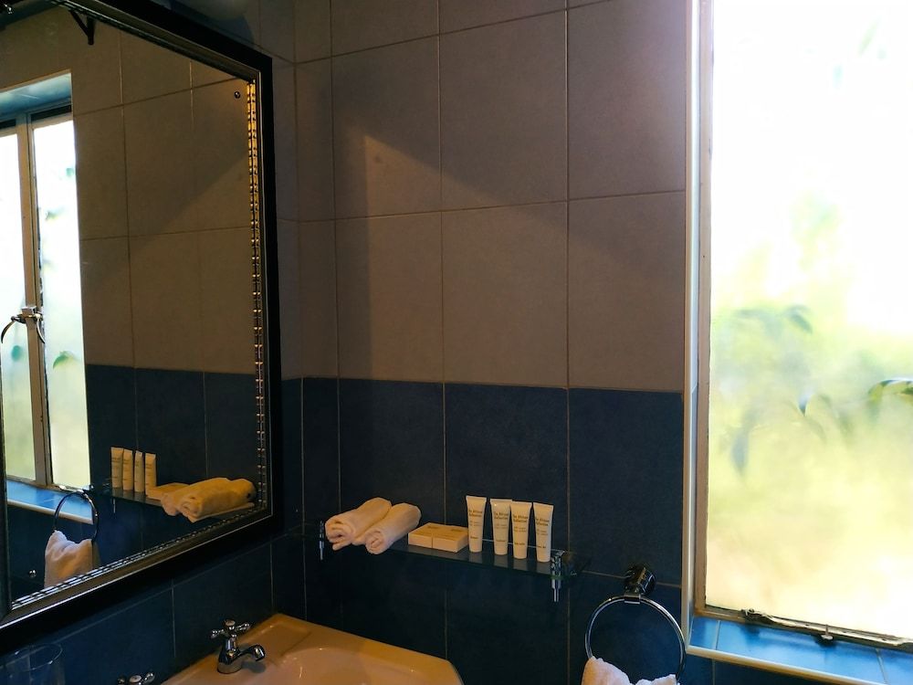 Zereniti House Deluxe Duplex, 1 Queen Bed, Balcony, Garden View 6