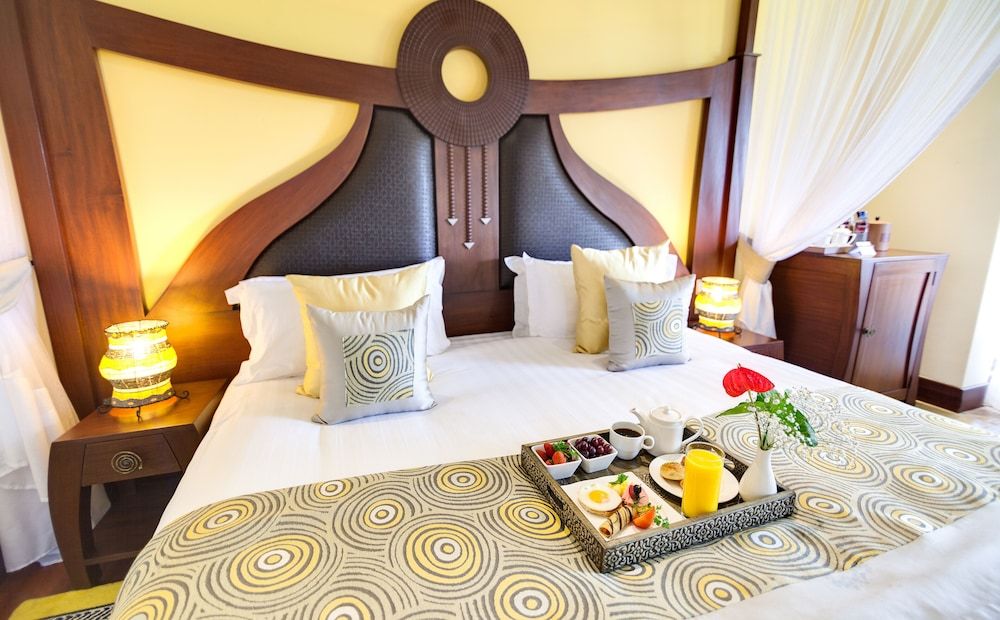 Enashipai Resort & Spa Honeymoon Suite 3