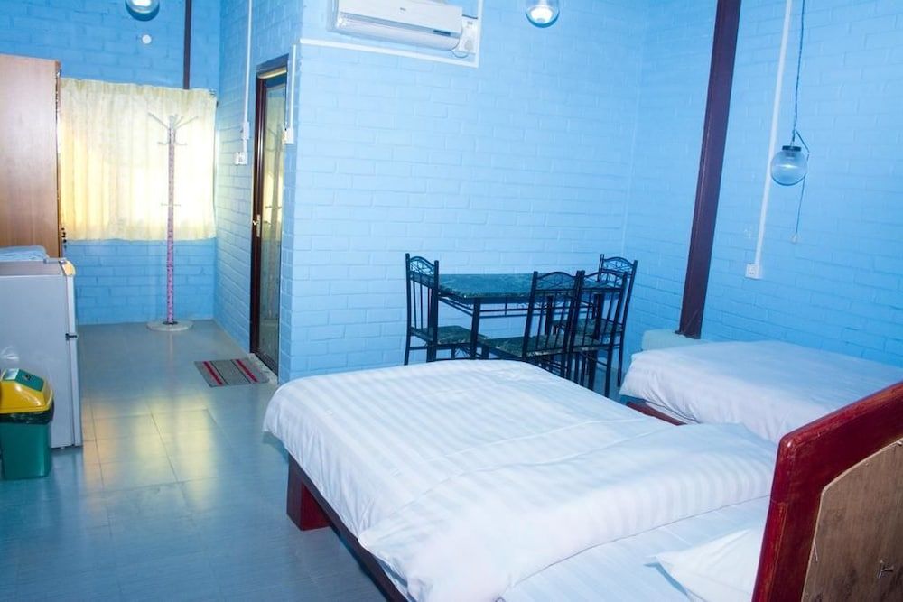 Wun Tawp Garden Hotel Deluxe Twin Room 3