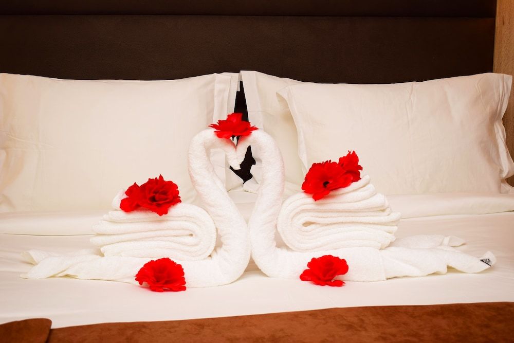 Monty Suites & Golf Executive Suite, Multiple Beds, Non Smoking 8