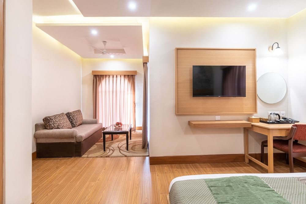 Mithila Yatri Niwas Luxury Room 5