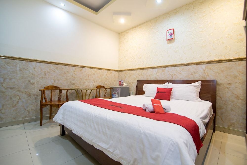 undefined Reddoorz Plus Near Mien Tay Bus Station 2 2