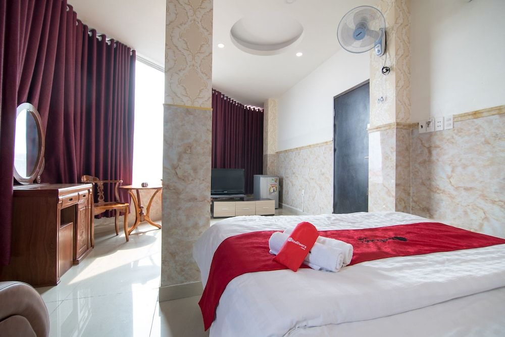 undefined Reddoorz Plus Near Mien Tay Bus Station 2 5