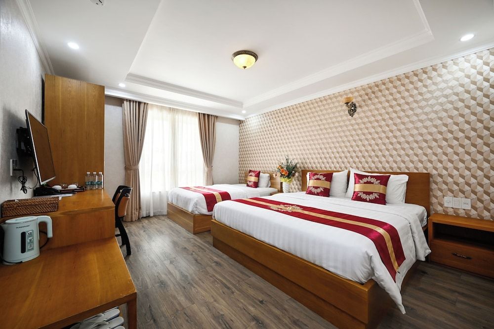 undefined The River Park Hotel 2