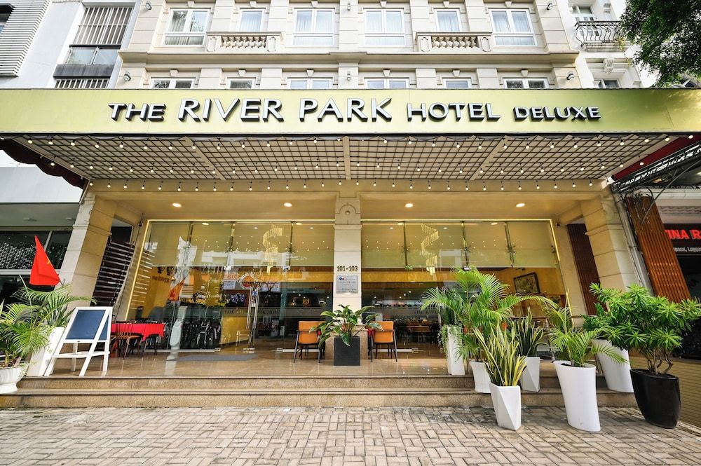 undefined The River Park Hotel 7