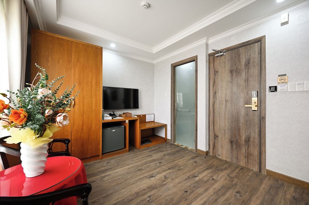 The River Park Hotel Superior Double Room 9