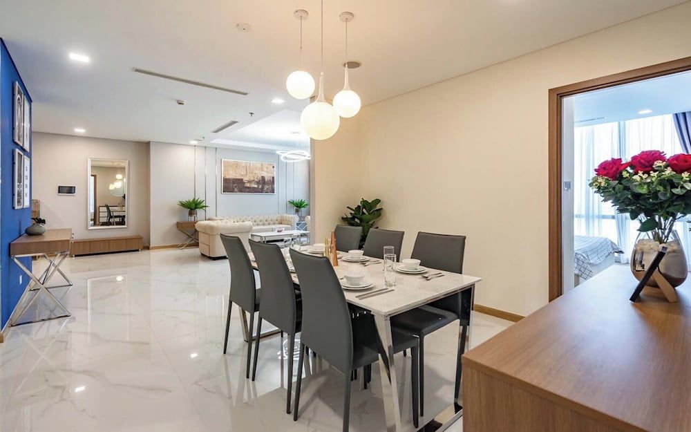 undefined Boutique Unique Landmark 81 4