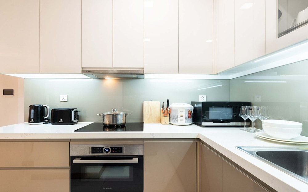 undefined Boutique Unique Landmark 81 8