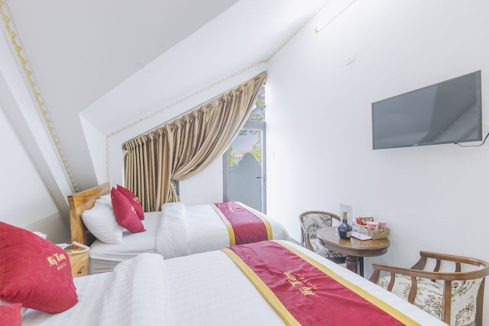 My Hung Hotel DaLat Deluxe Double Room 5