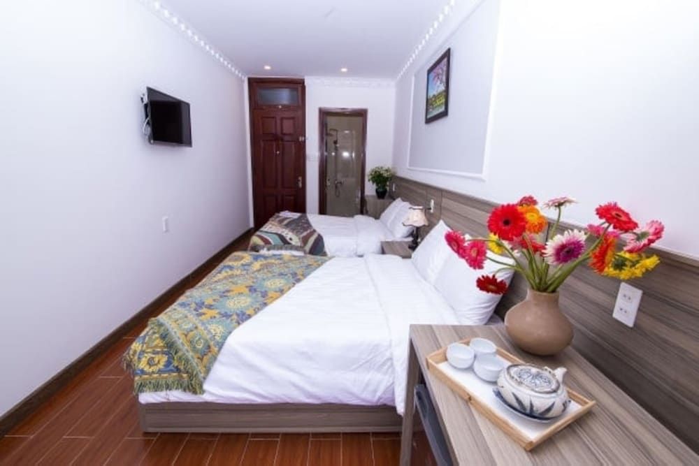 Lina Hotel Quadruple Room 2