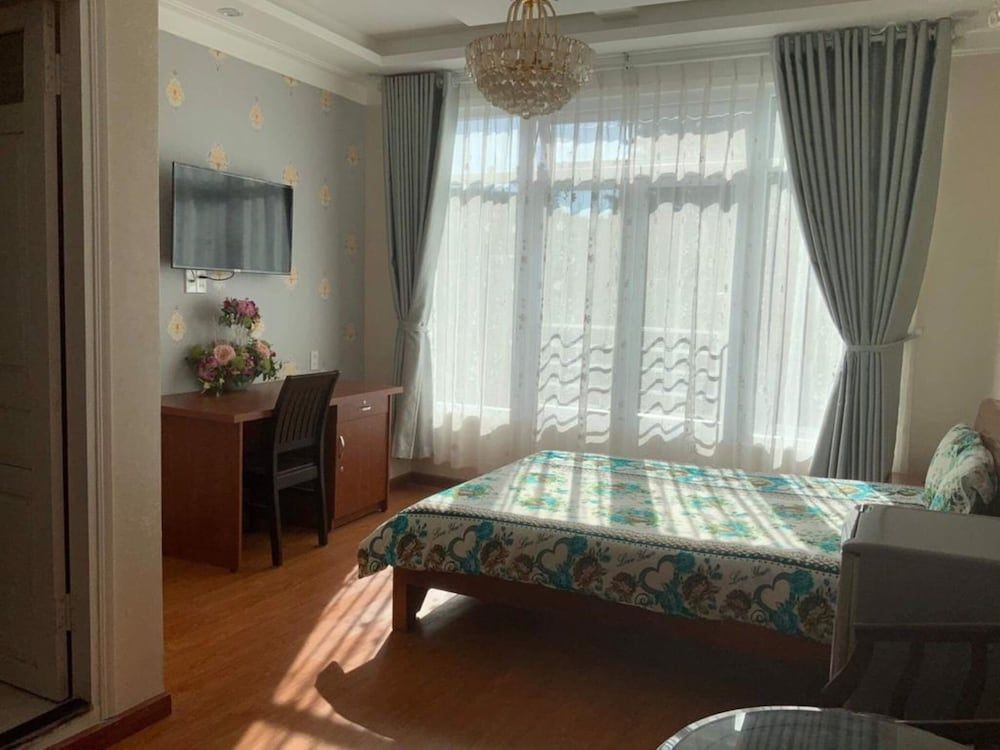 Dang Uyen Hotel Superior Double Room 3