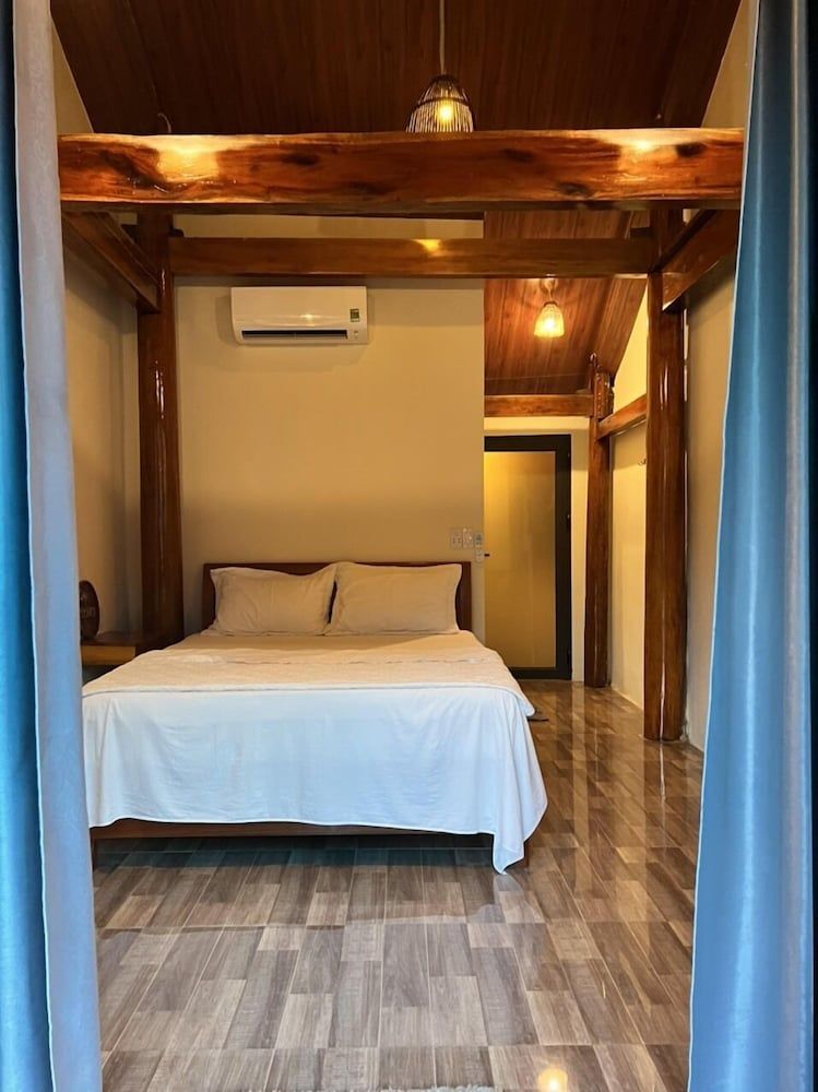 Phong Nha Ecolodge Standard Double Room 3