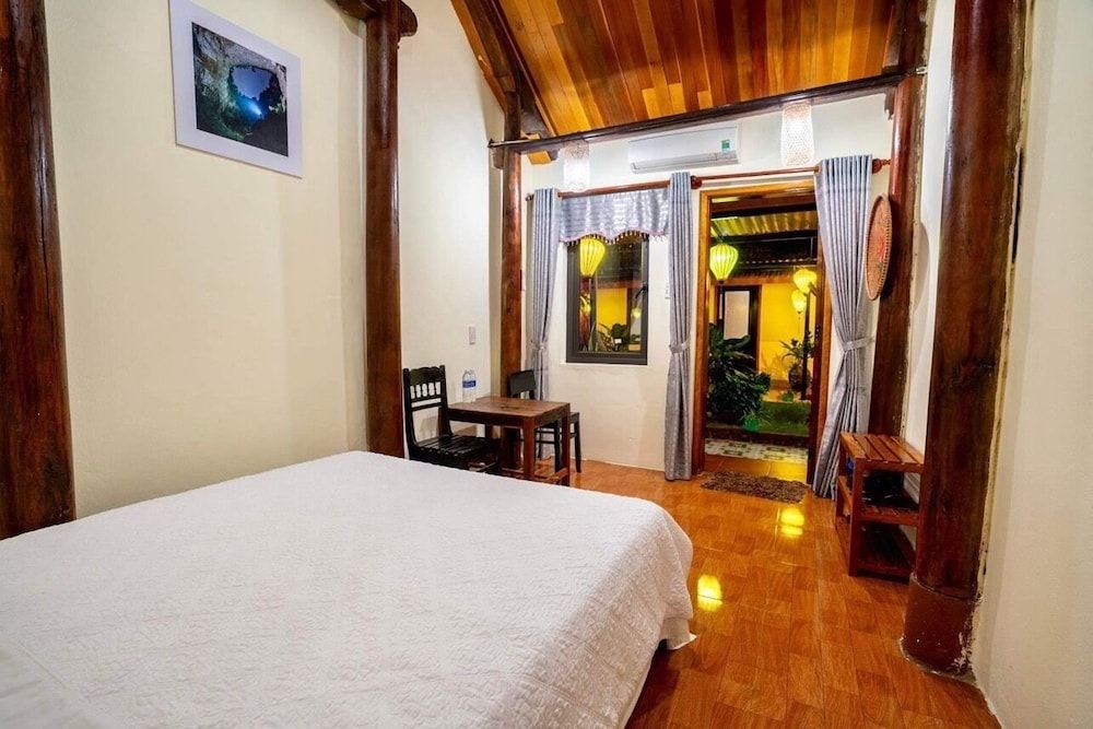 Phong Nha Ecolodge Standard Double Room 4