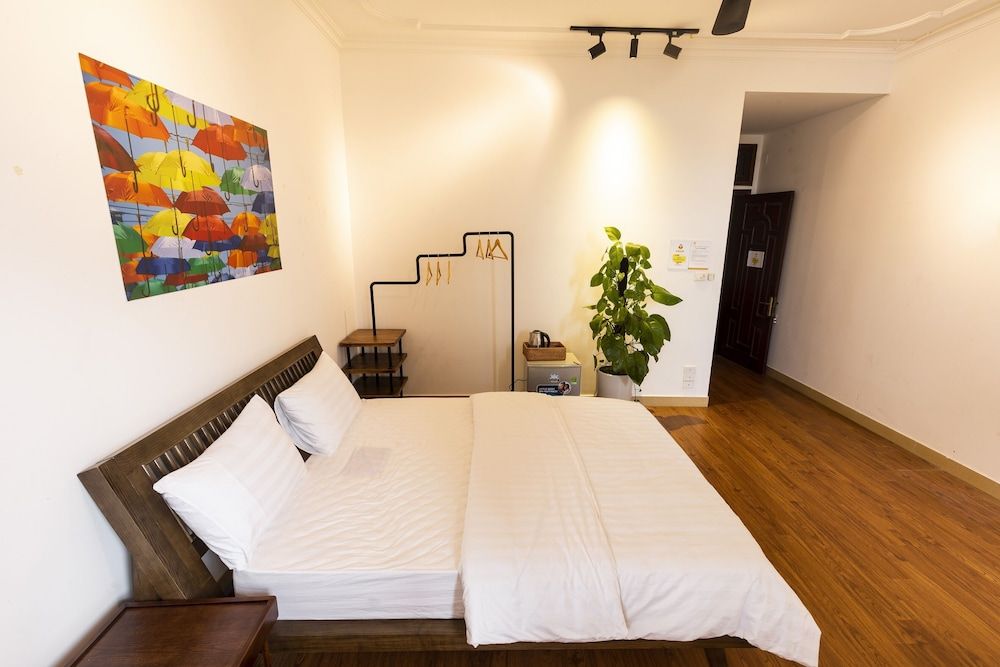 Em Am Homestay - West Lake Superior Room 3