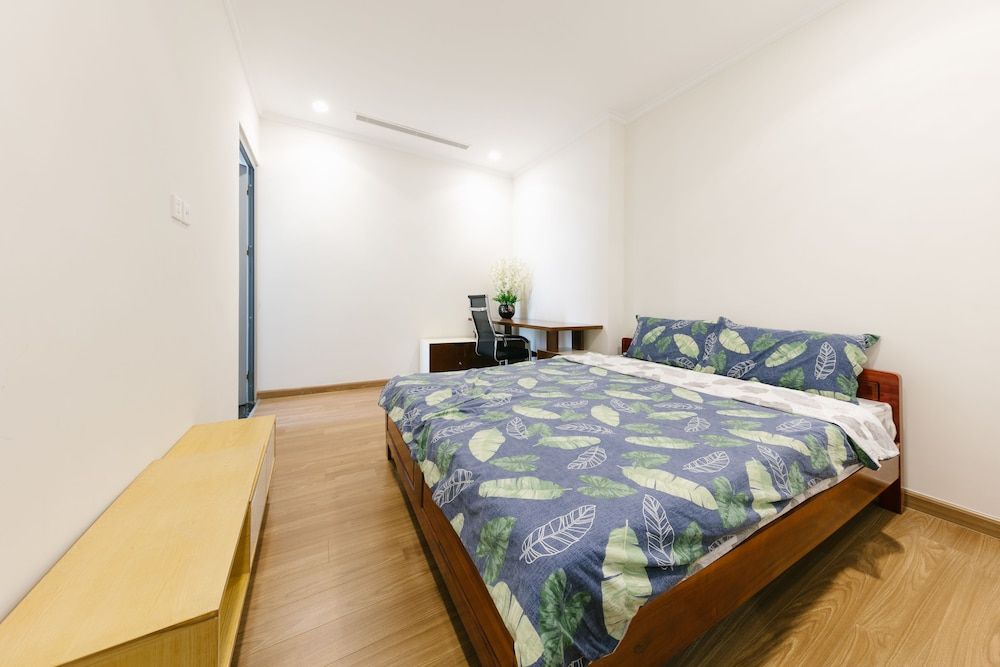 undefined The March House No.1