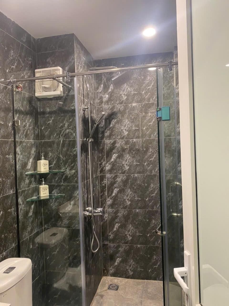 undefined Hanoi Capital Premium Hotel 3