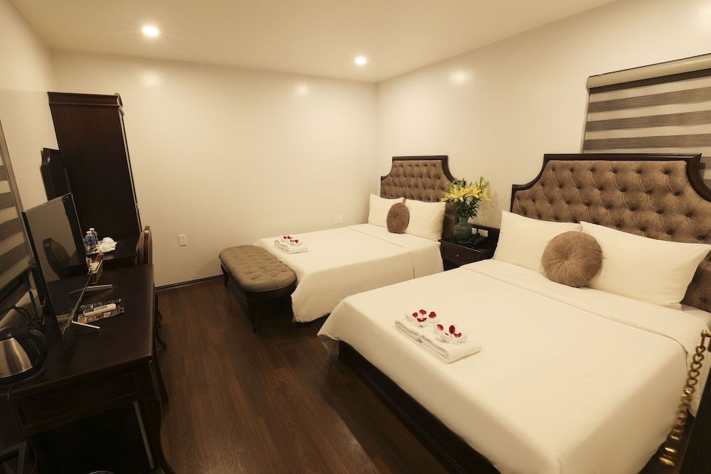 undefined Royal Văn Phú Hotel 2