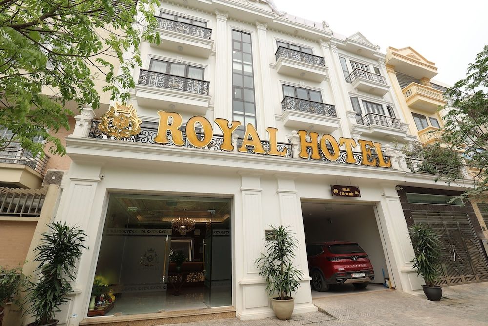 undefined Royal Văn Phú Hotel 3