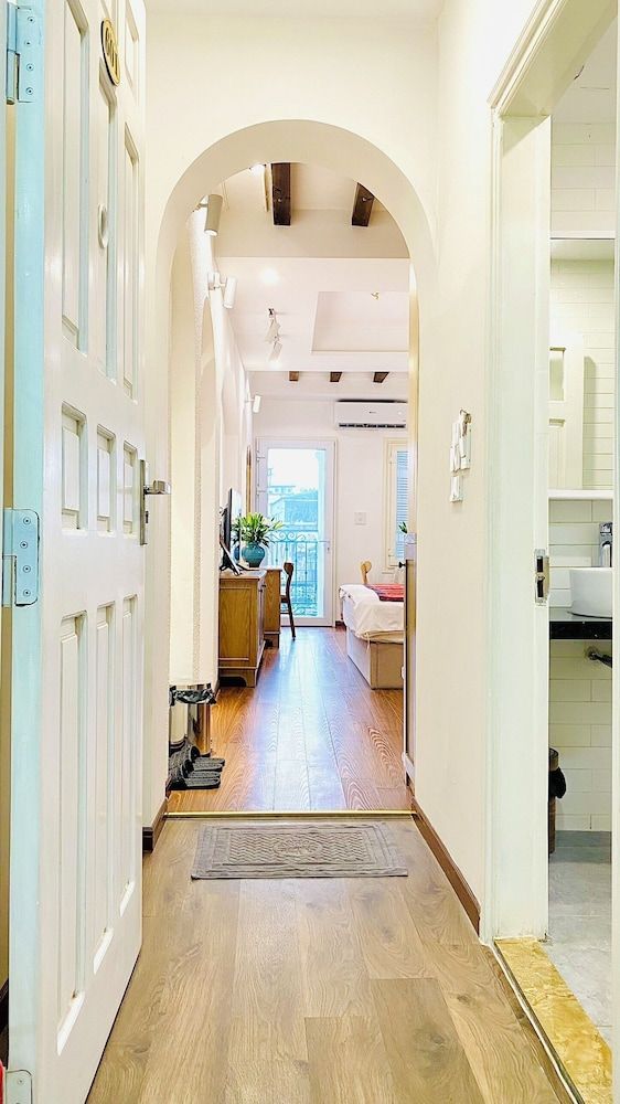 undefined 2 mins to Ho Guom LA MANDARINA HOTEL 9