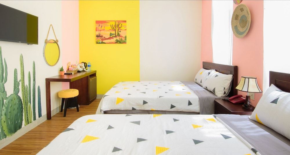 undefined Azure Hotel Danang 5