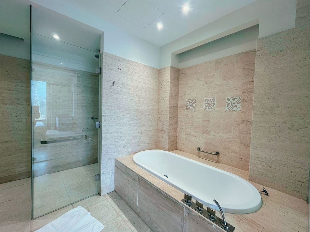 Luxury Beach Resort Apartments & Villas Family Apartment, 2 Bedrooms, Resort View 25