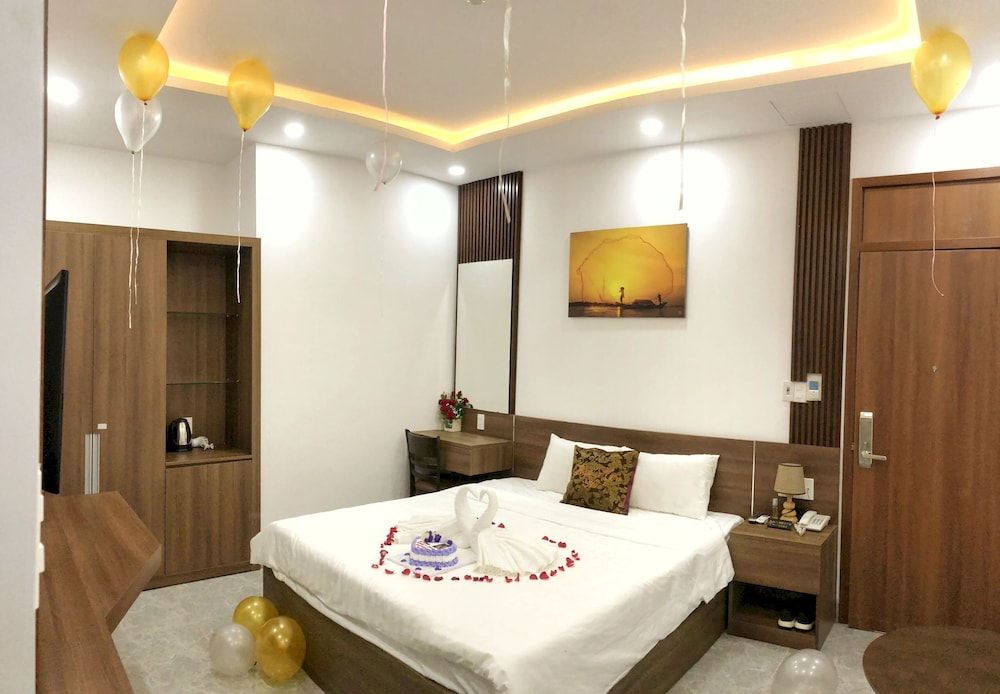 undefined OYO 1180 Huy Ngoc Hotel 9