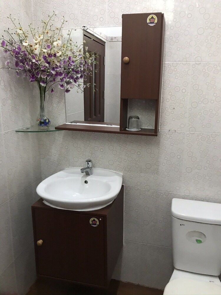 Nguyen Phuc Hotel Superior Room 3