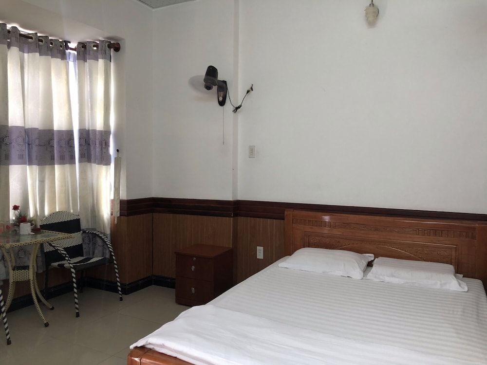 undefined Hong Dao Hotel 8