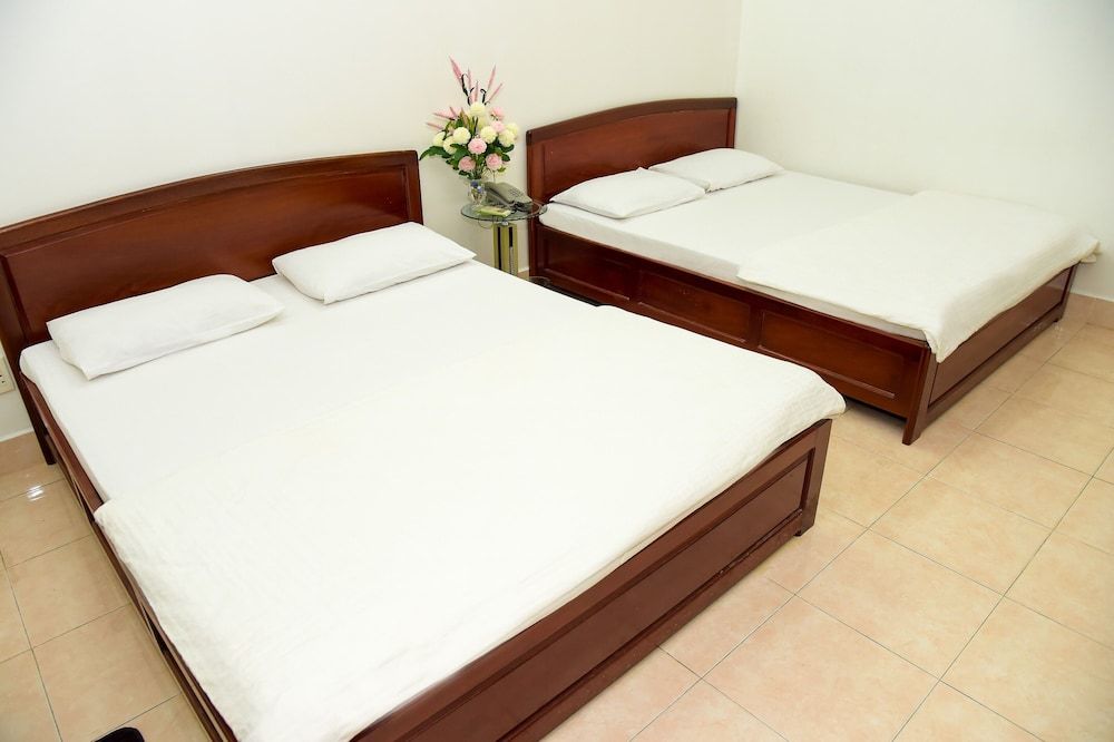 undefined Thanh Tung Hotel 2