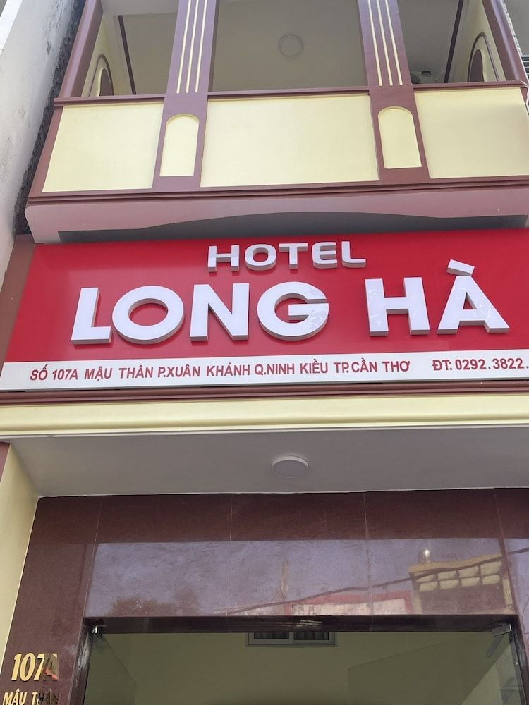 undefined Long Hà Hotel 3