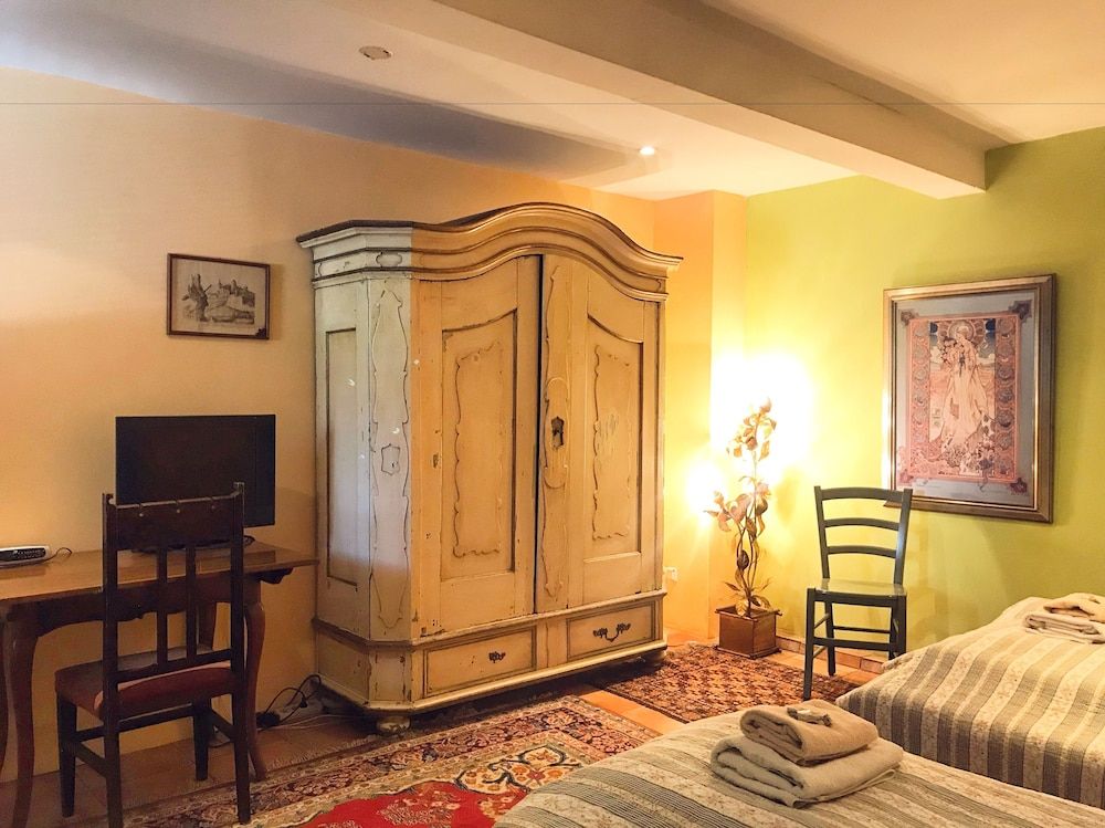 Dworek Adamski Classic Triple Room, Multiple Beds, Non Smoking 3