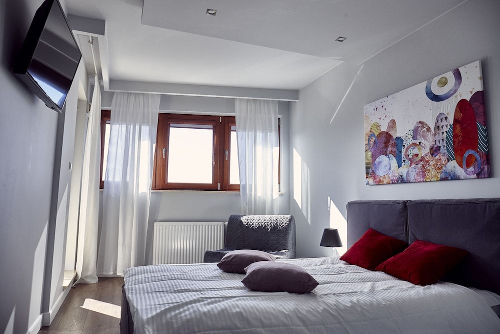 undefined Chill Apartments Oxygen 8