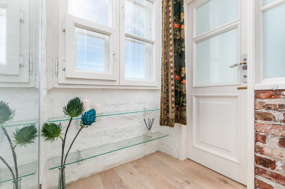 Studio Warsaw Krzywe Kolo by Renters Studio, Kitchen 12