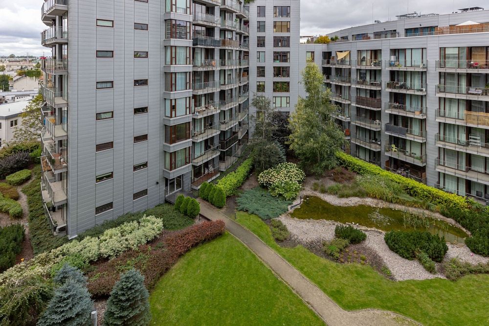 undefined Studio Warsaw Grójecka by Renters 2