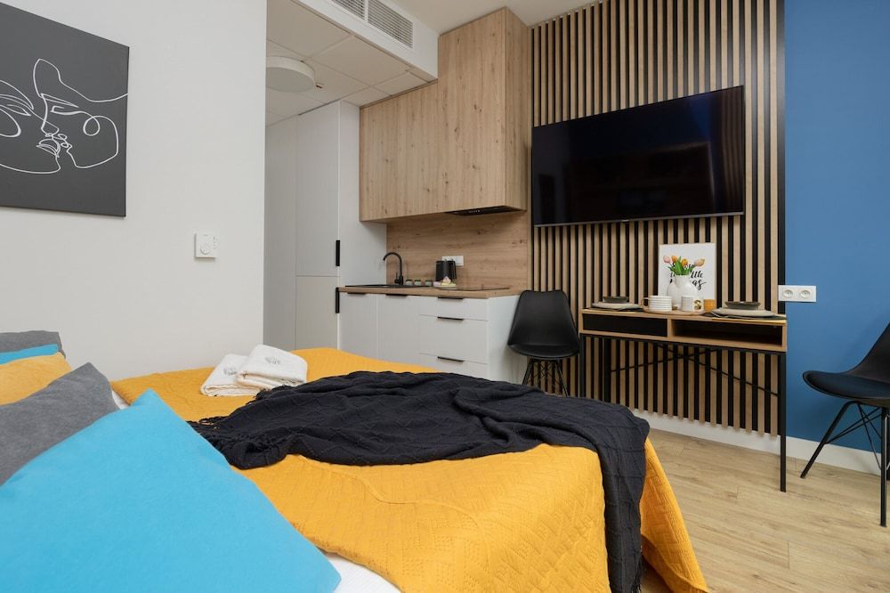 undefined Kasprzaka Studio Remote Work by Renters 7