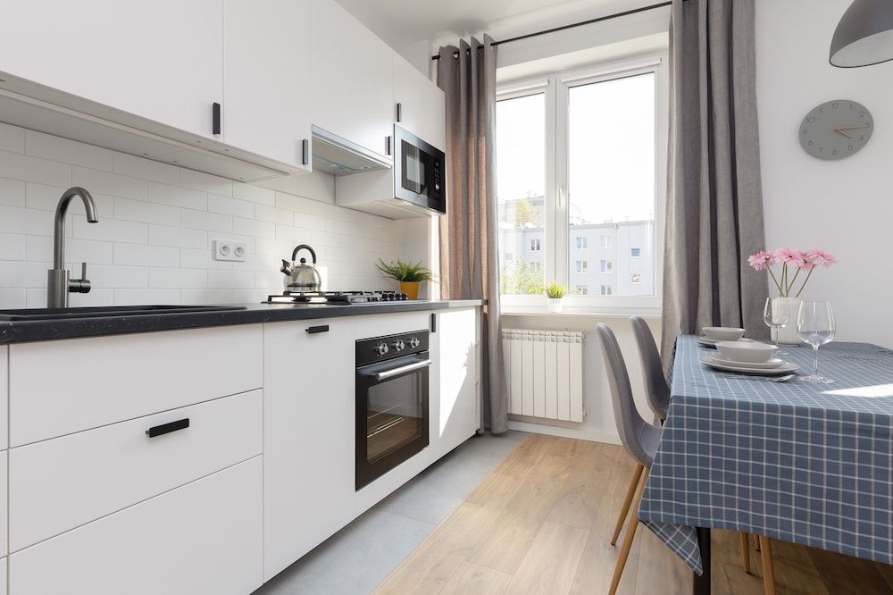 undefined Sunny Studio Ochota by Renters 10