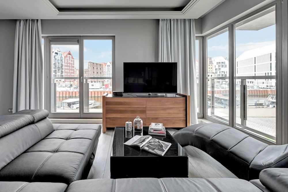 Waterlane Riverside SPA, Pool & Gym by Downtown Apartments Exclusive Apartment 11