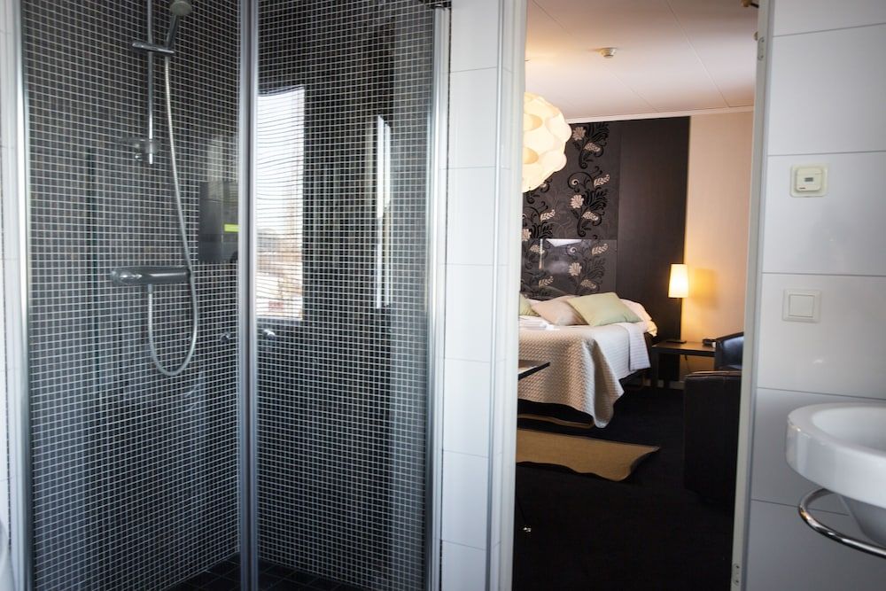 Veckefjärdens Hotell & Konferens Suite 3